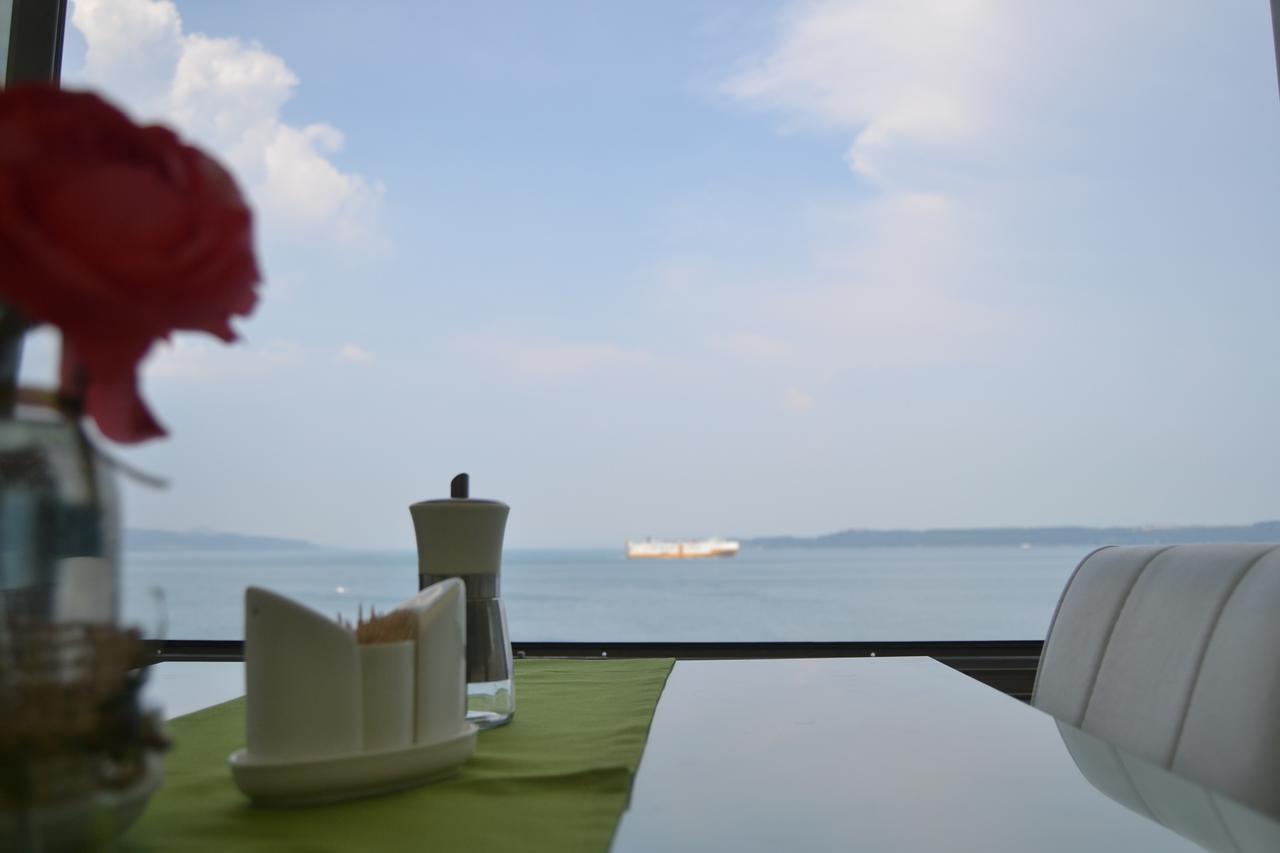Hotel Deniz Eceabat Exterior photo